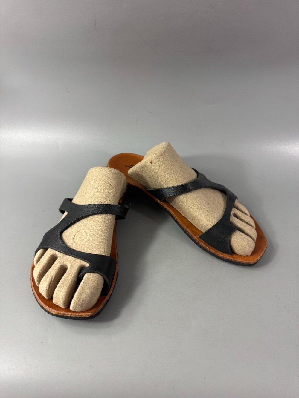 Bangi Black Leather Sandals, Size 39